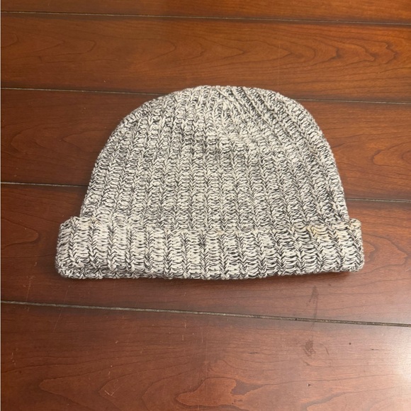 Love Your Melon Gray Cuffed Beanie - Picture 4 of 4